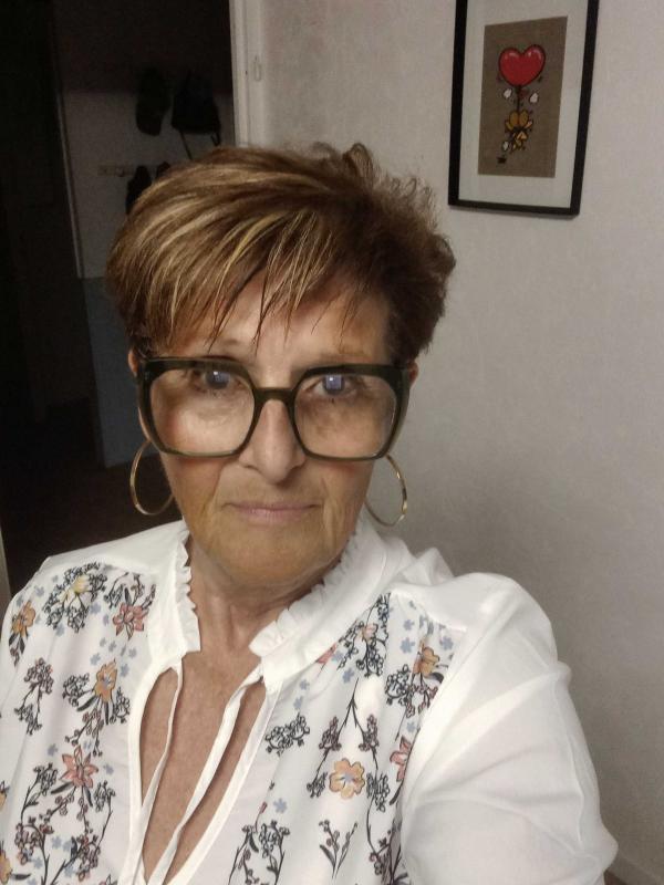 brigitte 70 ans Pont de Vaux