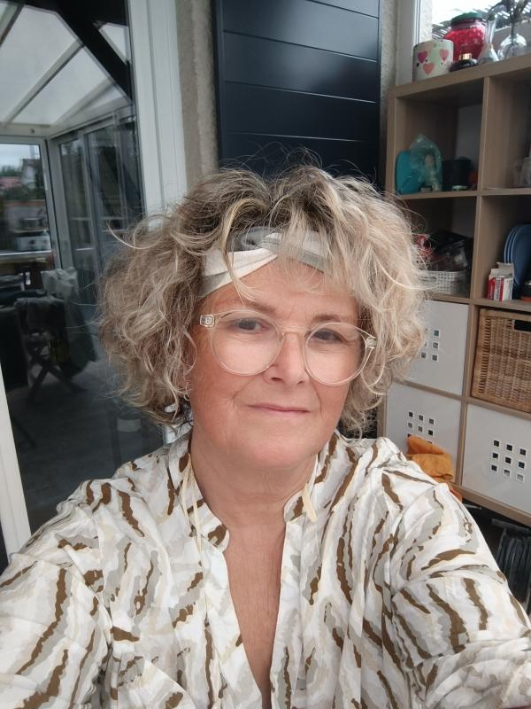 Isabelle 63 ans Sainte Marie