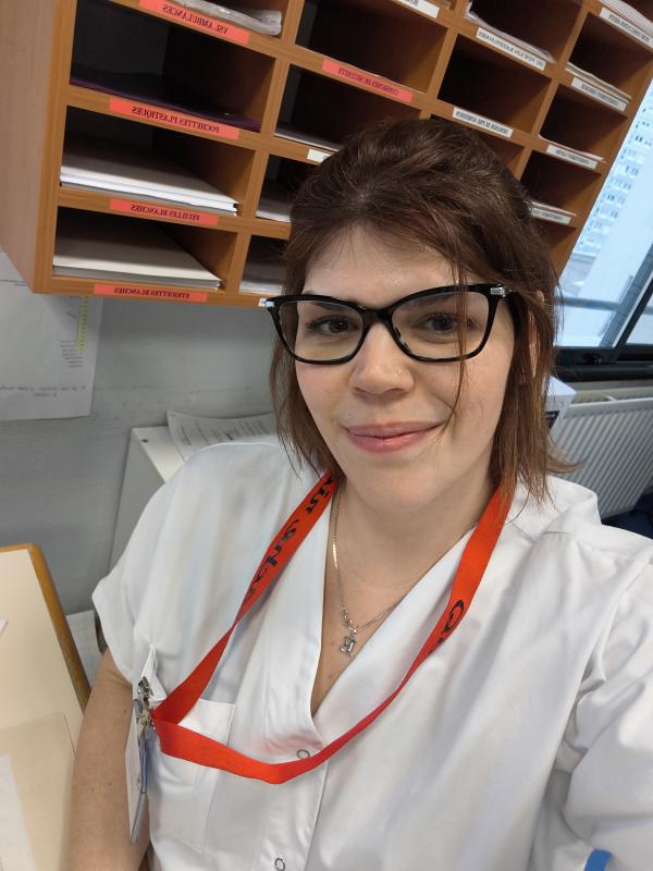 Élodie  40 ans Le Chambon Feugerolles