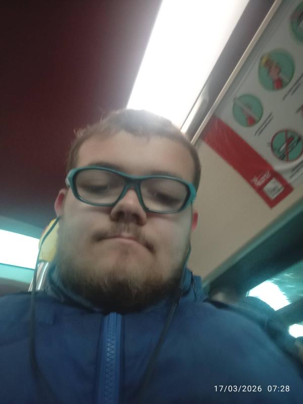 Kyliann 19 ans Saint Michel