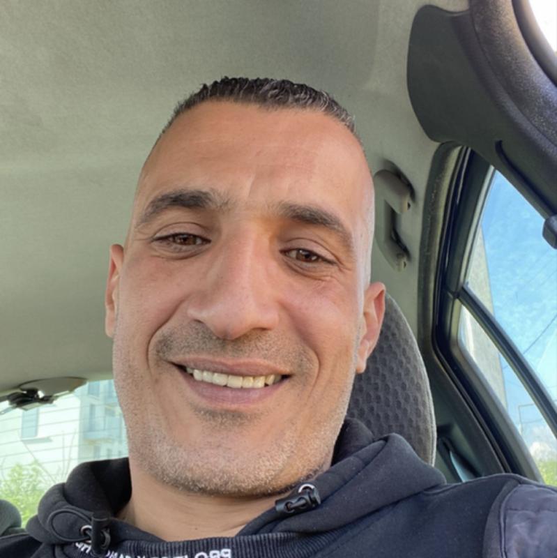 nasser 46 ans Carrières sous Poissy