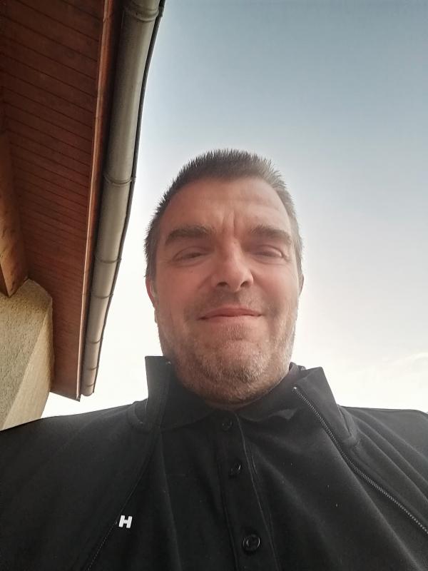 Franck 51 ans Beaumont Monteux