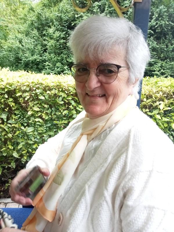 multirose 76 ans Étrochey