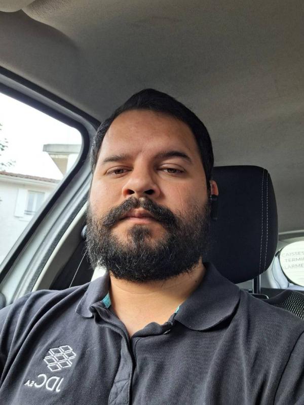 Jérémie 30 ans Saint Martin d'Oney