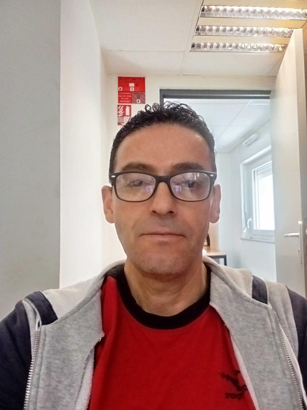 FaridFred 47 ans Wavrechain sous Denain