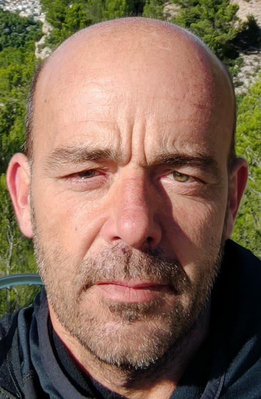 Stephane 54 ans Charleval