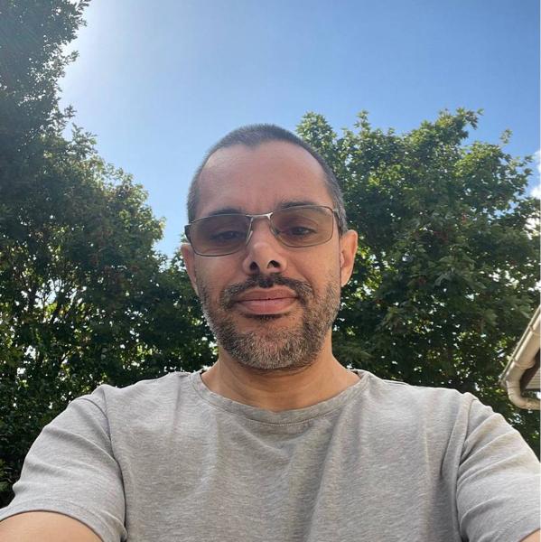 william 44 ans Le Pouliguen