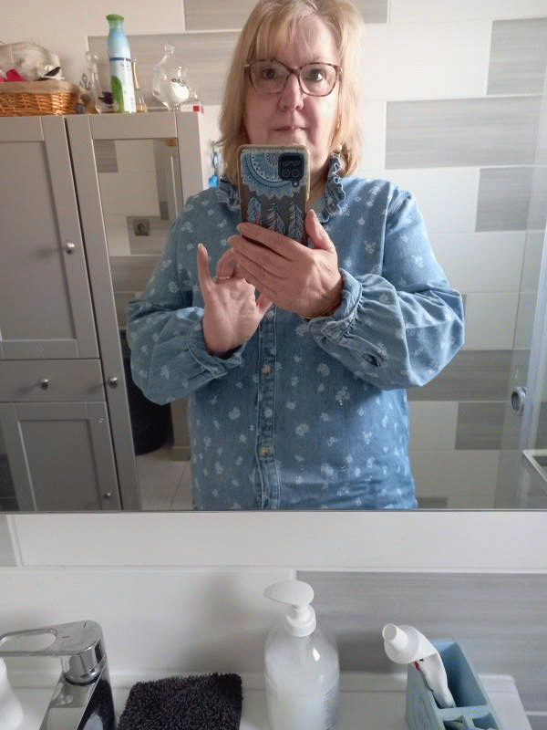 Brigitte  63 ans Fay aux Loges