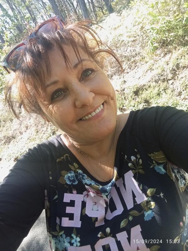 Khaina 59 ans Nîmes