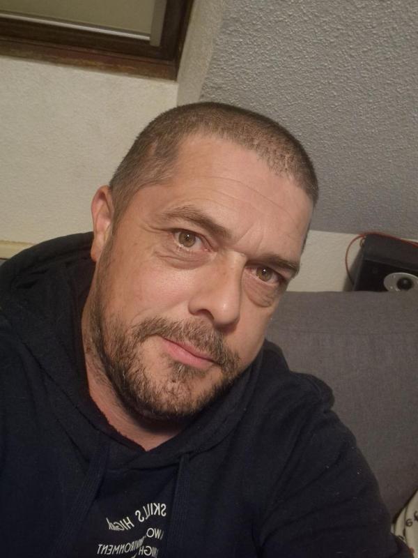 VICTOR 55 ans Aubagne