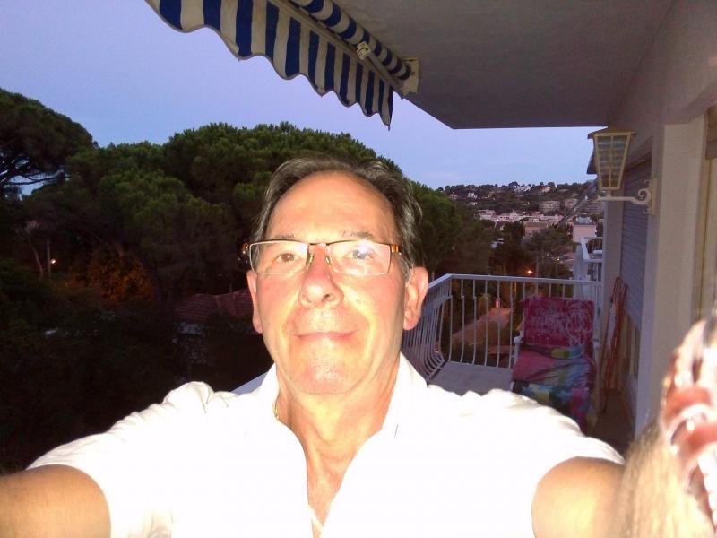 Bertrand super 69 ans paris 17eme arrondissement