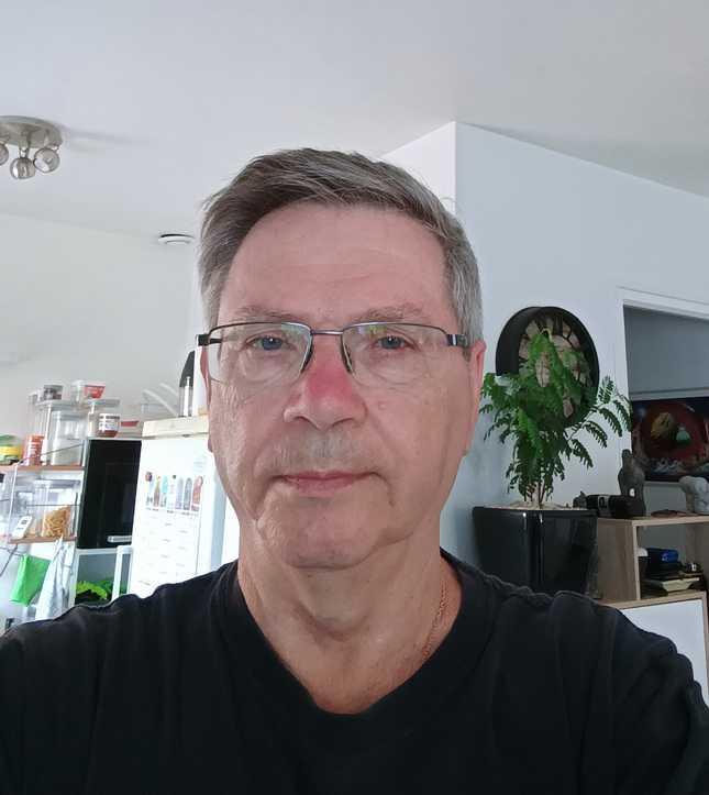 Tony 68 ans Gouesnach