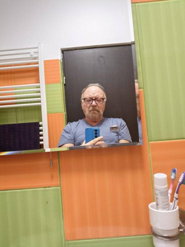 Robert 65 ans Évreux