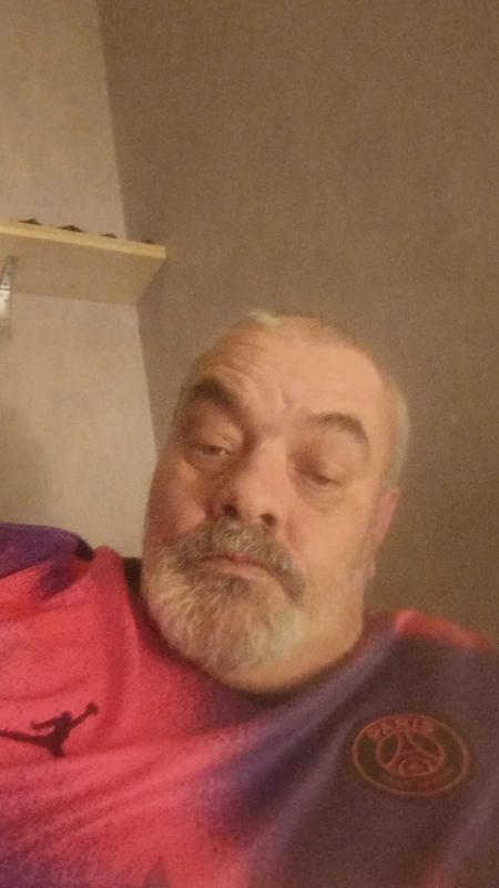 fred 53 ans Villeneuve la Garenne