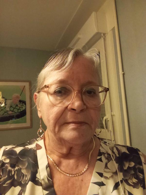 Josy 68 ans Coutances