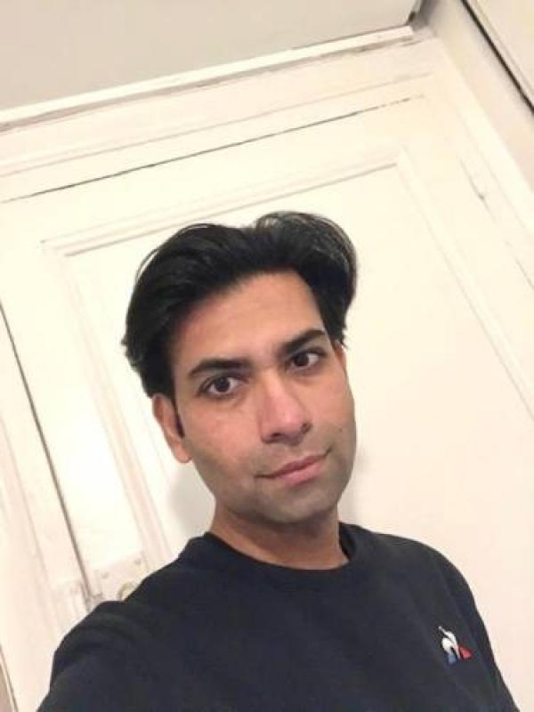 Gary  45 ans paris 13eme arrondissement