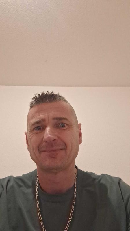 lolo 42 ans Charlieu