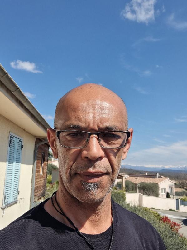 Kada  51 ans Forcalquier