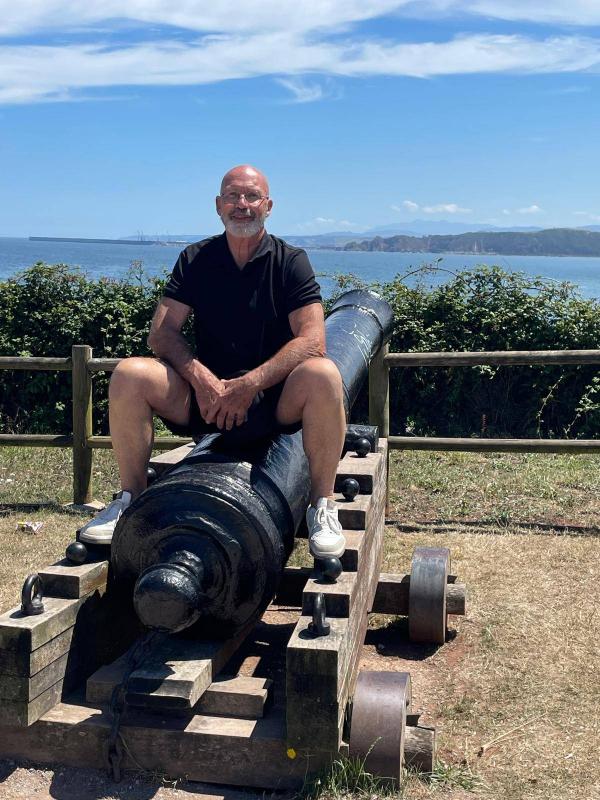 guy 76 ans Préchacq Navarrenx