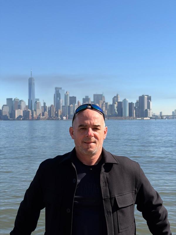 Olivier  53 ans Arpajon sur Cère