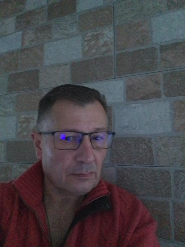 Louphi  54 ans Bulat Pestivien