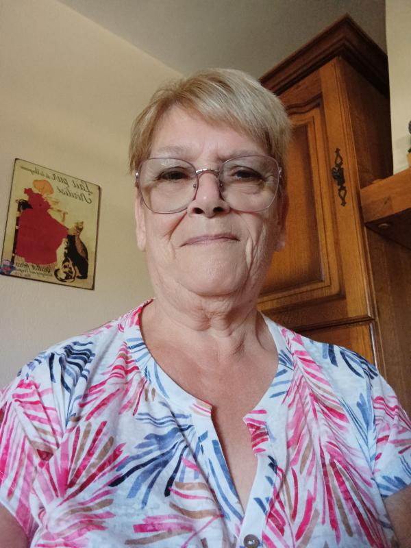 Renée  74 ans Illzach