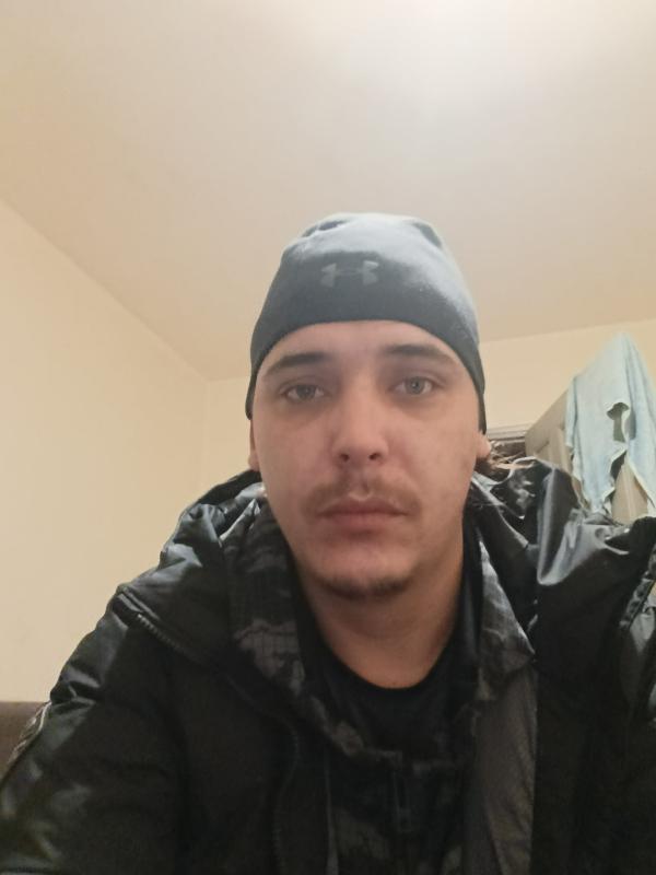 Françis 27 ans Augan