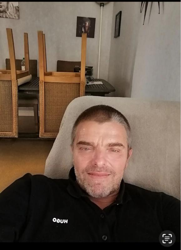 Franck 51 ans Beaumont Monteux