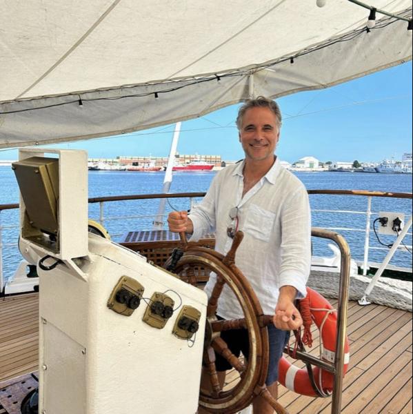 Gilbert 57 ans Cannes