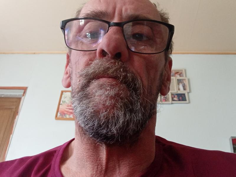 Dany  58 ans Folembray