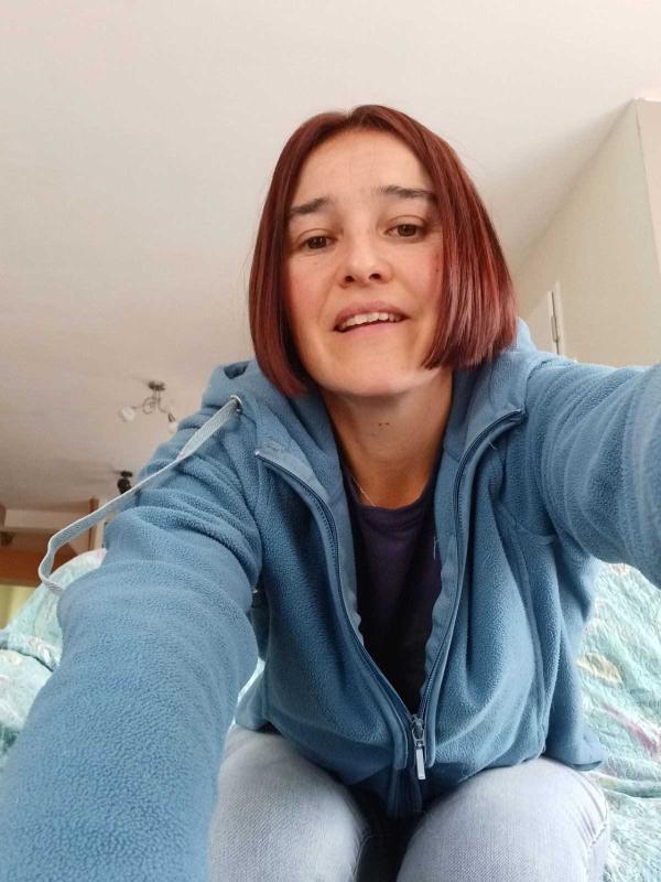 Cellia  47 ans Augan