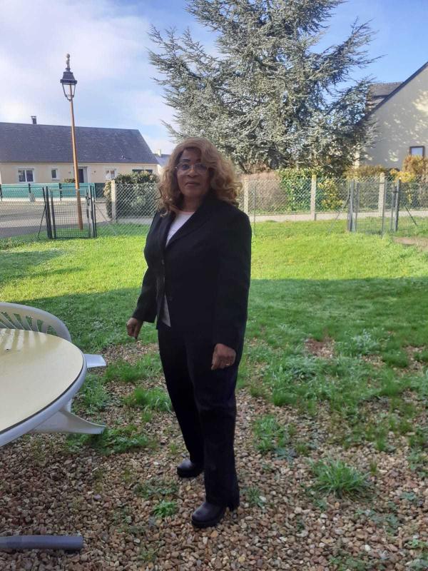 Pauline 71 ans Le Lude