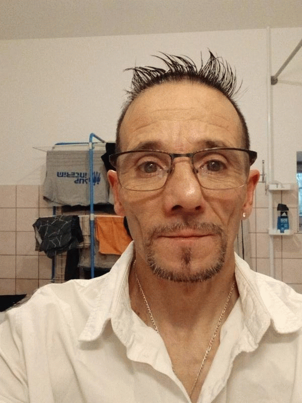 William 54 ans Froideconche