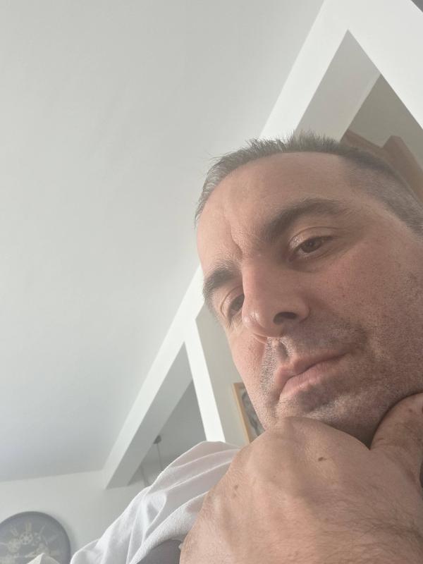 drik 45 ans Besançon