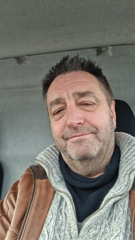 Julien  55 ans Chantraine