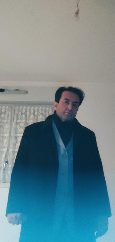 Luigi  46 ans Vendôme