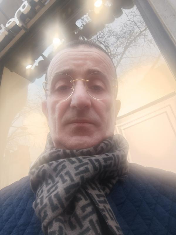 Hocine 20 ans lyon 7eme arrondissement