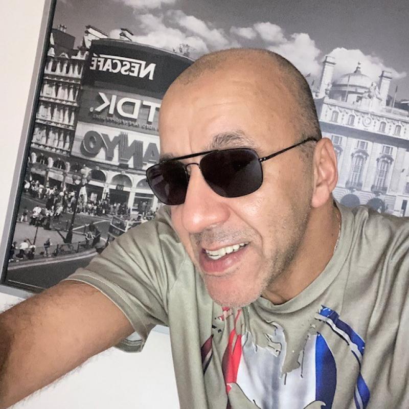 Néo 52 ans paris 14eme arrondissement