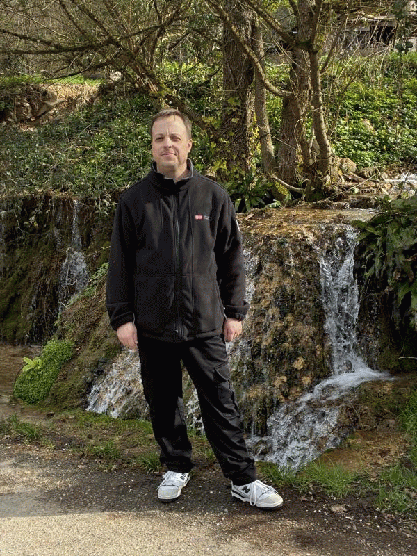 David  43 ans Onet le Château