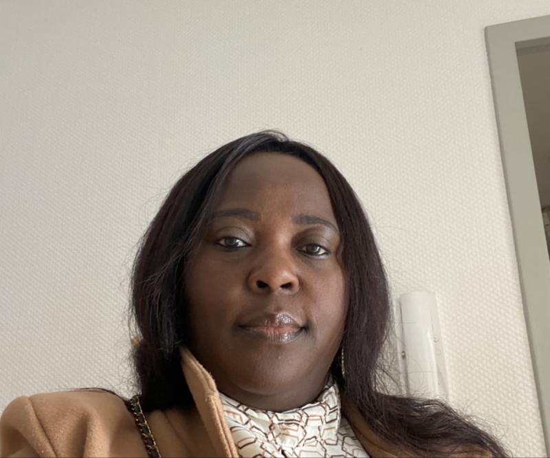 Vinie 44 ans Bordeaux