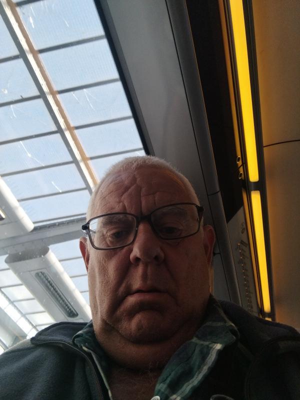 yvon  67 ans paris 15eme arrondissement