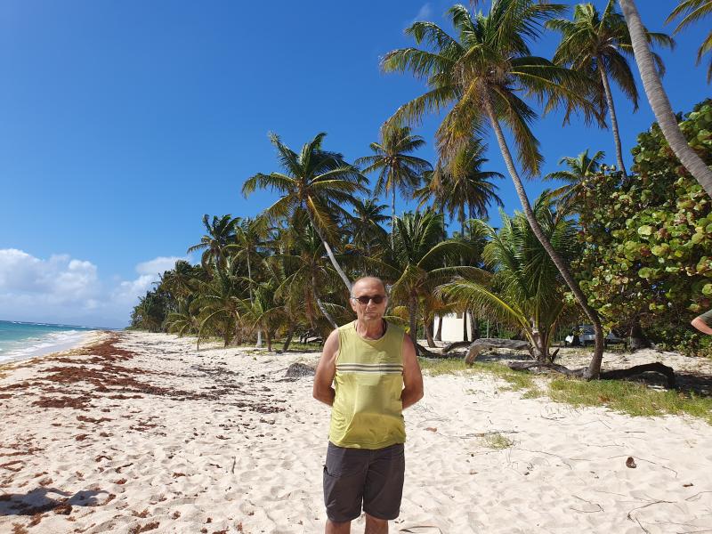 boris 69 ans Le Rochereau