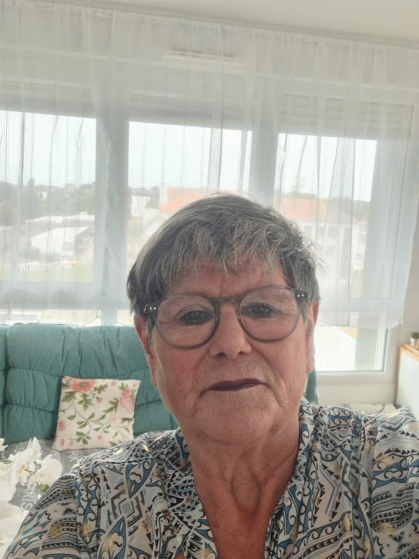Mary 66 ans Saint Nazaire