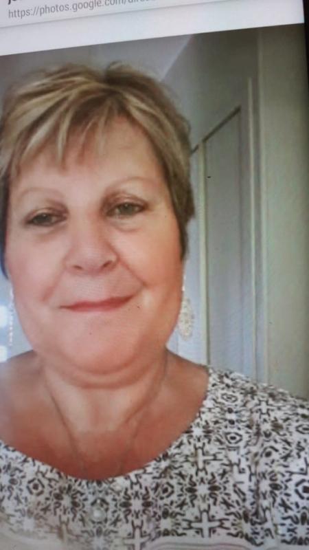 Josiane  74 ans Le Pellerin