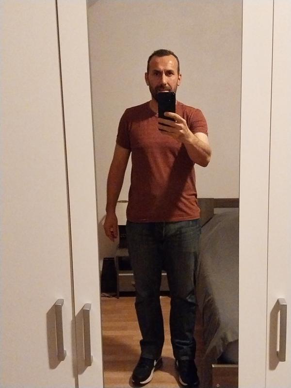 Angelo 42 ans Bourges