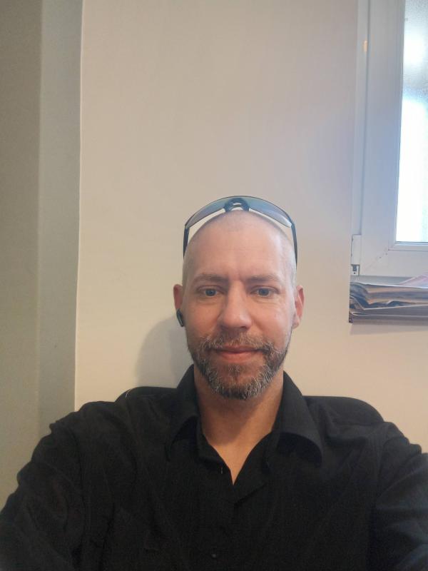 Francois11 37 ans Les Brunels