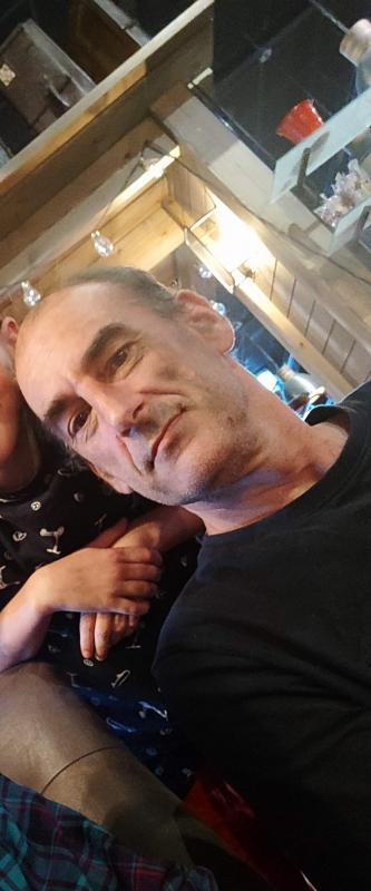 Eddy  54 ans Lormont