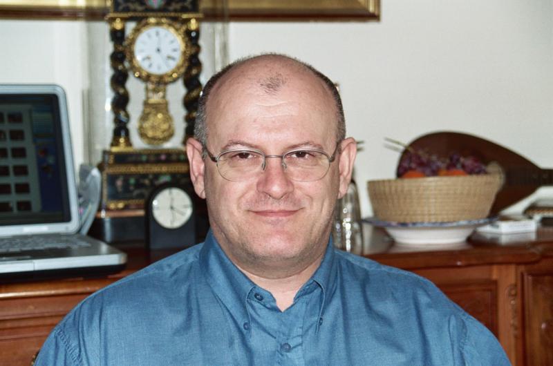 Robert 64 ans Sussargues