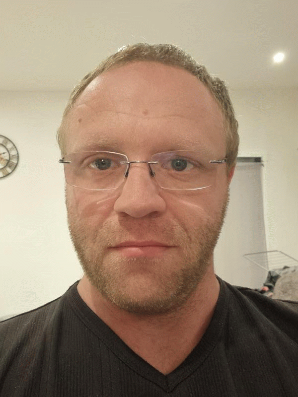 julien 40 ans Quimper