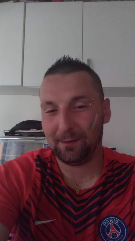 Brahim 42 ans Bully les Mines